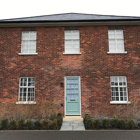 バイチェスター The Officers' Mess - The Garden Quarterヴィラ エクステリア 写真